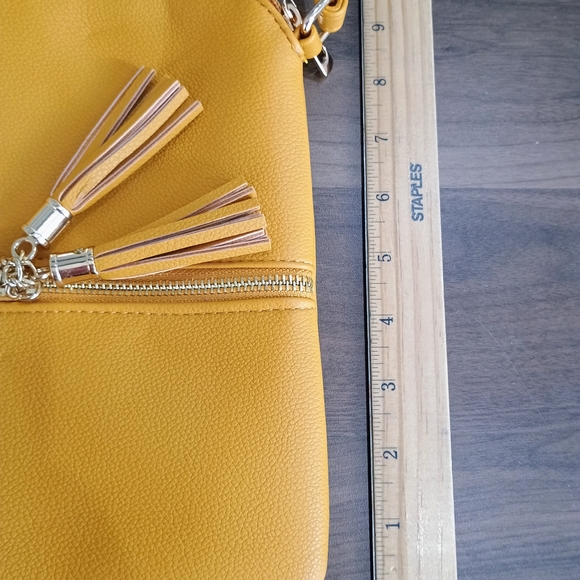 Deluxity Yellow Crossbody Bag - Picture 3 of 6